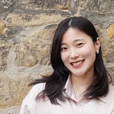 Ellen Lau's Instagram, Twitter & Facebook