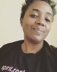 Robin Renee's Instagram, Twitter & Facebook