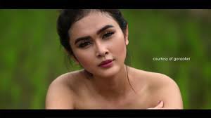 Gadis desa yang masih polos hati dan wajahnya digauli pemuda. A Sexy Of Gadis Desa The Paddy Fields Series With Suri Meilani Youtube