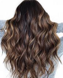 Brown Balayage Fur Schwarzes Haar Balayage Brown Schwarzes Uber Alle In 2020 Balayage Hair Brown Balayage Hair Styles