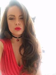 Alicia Hooper's Instagram, Twitter & Facebook