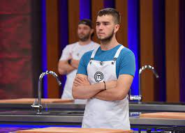 Masterchef türkiye 2021'in en genç yarışmacılarından olan tunahan ak, 19 yaşında ve yarışmaya i̇stanbul'dan katılıyor. Eunvacf6rruijm