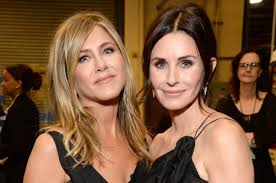 How Jennifer Aniston and Courteney Cox have remained Friends for decades | News24