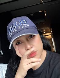 He has a concept of a plan lol translation, there is no plan, he is lying  through his teeth. Old Piglet.