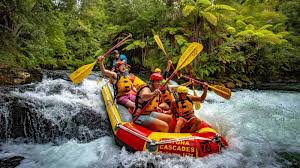 We will work harder than anyone on the snake river to make sure you have a safe, fun, and fantastic experience from start to finish. Rafting Rotorua Best White Water Rafting In Nz Raft The 7m Waterfall