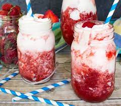 Strawberries Cream Daiquiris Fresh Drink Strawberries And Cream Daiquiri Soft Chocolate Chip Cookies