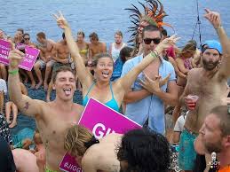 Spring break is a holiday period for schools and universities in the us that usually takes place in march or april. Signin At The Jiggy Bar Picture Of Jiggy Boat Party Gili Trawangan Tripadvisor