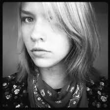 Caroline Bauer's Instagram, Twitter & Facebook