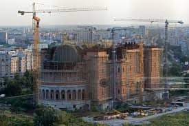 Video povestea clopotului cel mare care va suna in catedrala mantuirii neamului, un clopot al recordurilor. Primul Si Cel Mai Mare Clopot De La Catedrala News Ro