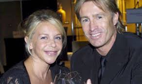 Phone Hacking: Celebrity pairLeslie Ash and Lee Chapman accept newspaper  payout