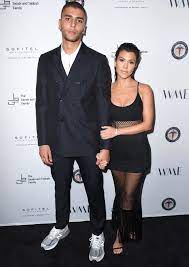 Kourtney kardashian and travis barker sure do love some ufc! Kourtney Kardashian And Younes Bendjima Split People Com
