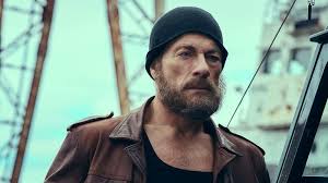 To see classic scenes, trailers, music videos, behind the scenes clips and much more, visit my official youtube channel jcvd world and subscribe. The Last Mercenary Trailer Zum Van Damme Film Von Netflix Seite 2