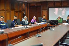 Yb haji mustafa ali pengerusi j/kuasa pembangunan ekonomi, petroleum dan. Kunjungan Hormat Rektor Dan Pengurusan Uitmct Bertemu Exco Kerajaan Negeri Terengganu