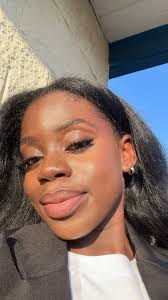 Annie Nimely's Instagram, Twitter & Facebook