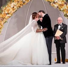 Serena choose a regal ball gown designed by sarah burton from alexander mcqueen to i flew to london to meet with sarah and ended up falling in love with the ball gown silhouette, which is completely the opposite of what i ever. Serena Williams Stuns In A Huge 2 6million Wedding Dress As She Ties The Knot With Reddit Co Founder Alexis Ohanian Slaylebrity