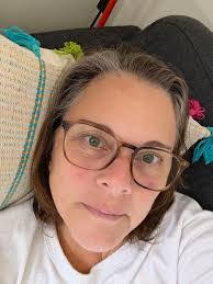 Amber Vickers's Instagram, Twitter & Facebook