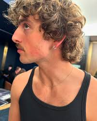 vmas I'm still in shock that was the coolest night of my life. Everyone who  performed SLAYED THAT STAGE and I am honored to have sat next to musicians  and artists I