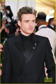 rocketman s taron egerton richard madden suit up at met gala 2019 richard madden richard madden shirtless richard