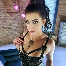 Feature Interview - Miss Bianca Stone - Domme Addiction