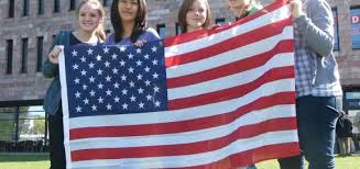 Check spelling or type a new query. Schule In Den Usa So Ist Der Alltag An Der Amerikanischen High School