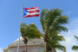 The christian flag is designed to represent all of christianity, but flown mainly by protestant churches in north america, africa, and latin america. Flagge Von Puerto Rico Bei Capitolio San Juan Stockfoto Bild Von Grenzstein Carib 41750618