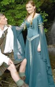 Ren Faire Dress Flowy Pretty Celtic Dress Celtic Wedding Dress Geek Wedding Dress