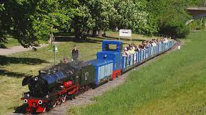 In richtung lützschena läuft man am besten durch die. Parkeisenbahn Auensee Region Leipzig Dampfbahn Route Sachsen