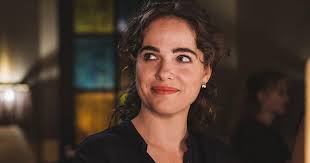 Jun 18, 2021 · verena altenberger (33), österreichische schauspielerin, will die buhlschaft im jedermann bei den salzburger festspielen in diesem jahr als erste darstellerin mit extremem kurzhaar spielen. Im Interview Filmmittwoch Im Ersten Ard Das Erste
