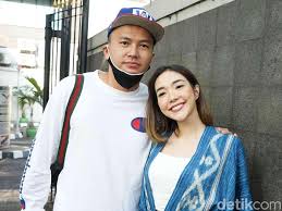 Sebelum dengan agnes monica, wijin pernah menjalin hubungan dengan dita yang ketika itu menjadi finalis putri indonesia. Wijin Ditanya Pilih Basket Atau Gisel Jawabannya Apa Ya
