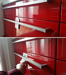 Abplatzung Kratzer Instandsetzung Reparatur Beschaedigung Schaden Sanierung Reklamation Oberflaeche Gara Hausrat Kratzer Entfernen Wohnzimmerschranke