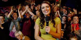 Ní bhraonain is a native of an spidéal, connemara and presenter of tg4's sile show since 2005. Gluin Reabhloid Tg4 Bhris Croi An Deagora Ionam Nuair A Phos Sile Ni Bhraonain Tuairisc Ie