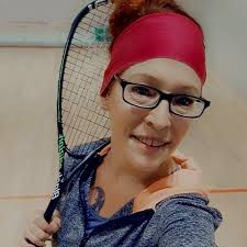 Wir stellen uns vor! 😍 Heute stellen wir unsere Immobilien Mitarbeiterin, Sandra  Lohner, vor: Sandra ist seit 5 Jahren hauptsächlich für die  Wohnungsabnahmen und Wohnungsübergaben zuständig und ein Teil des  Buchhaltungsteams. 🔑