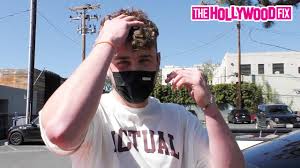 Battle of the platforms is a one of a kind, unprecedented live ppv entertainment. Harry Jowsey Reveals He Will Be Fighting In The Youtube Vs Tiktok Celebrity Boxing Match 3 16 21 Gentnews