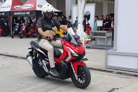 Konon adv 150 menggunakan mesin dari basis honda pcx. Ini Dia Kekurangan Honda Adv 150