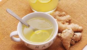 25 grammi di zenzero fresco. Acqua Zenzero E Limone Per Ricaricarci Di Energia E Rimanere In Salute