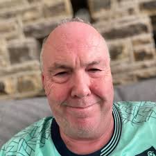 Anyone remember the haidressers "Just a Head". They were in commercial road  opposite the Mighty Fine Pub?