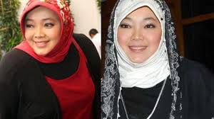 Ia mendirikan bisnis wedding organizer pada tahun 1992, tepatnya pada tanggal 28 juni. Bangga Jalani 21 Tahun Pernikahan Tanpa Gosip Rina Gunawan Banjir Pujian Karena Sukses Lakukan Ini Sebelum Meninggal Dunia Semua Halaman Fotokita