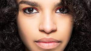 Rather than accentuating the size of your eyes, you may wish to make them appear a little smaller. How To Pull Off Eyeliner On Your Bottom Lid Stylecaster