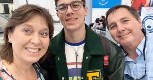 Foreign student exchange program seeks host families