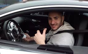 Pour les joueurs anglais, leur choix se penche plutôt vers le modèle de range rover evoque. Top 10 Des Plus Belles Voitures De Footballeurs Voitures Com