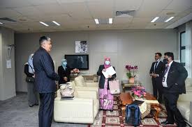 Rm laws of malaysia authoritative text the commissioner of law revision malaysia practicing lawyers, legal. Jabatan Perdana Menteri Foto Sekitar Kunjungan Hormat Ketua Pengarah Jabatan Bantuan Guaman Ybrs Puan Siti Salwa Binti Musa Ke Pejabat Dato Mohd Sallehhuddin Bin Hassan Timbalan Ketua Setiausaha Kanan Jabatan Perdana