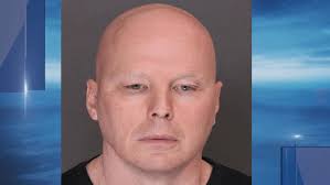 Middle River bail bondsman pleads guilty to helping BPD cops sell stolen  drugs