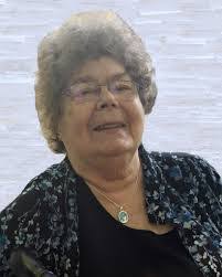 Carolyn Bailey's Instagram, Twitter & Facebook