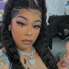 Karlie Allen's Instagram, Twitter & Facebook