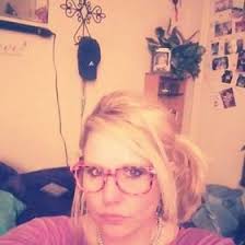 April Hubbard (hotmess1999)