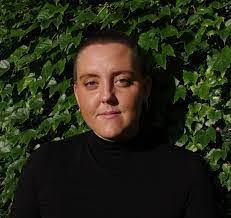 Isabel Amos's Instagram, Twitter & Facebook