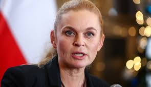 Ministra edukacji Barbara Nowacka ostro o podręczniku. "Nie rekomendujemy  tego gniota"