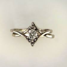 Bling By Debbie Rose 37 On Indulgy Com Celtic Wedding Ring Sets Celtic Wedding Rings Wedding Ring Sets