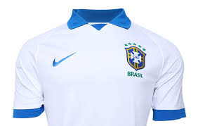 Edição limitada e exclusiva portugal store máscaras da seleção. Historia Da Camisa Branca Do Brasil Mantos Do Futebol