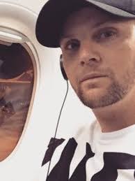 Michael Sloggett's Instagram, Twitter & Facebook